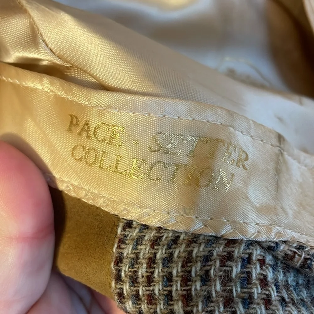 Dobbs Pace Setter Collection Tan Suede Leather and Tweed Pageboy Hat Cap 7 1/8